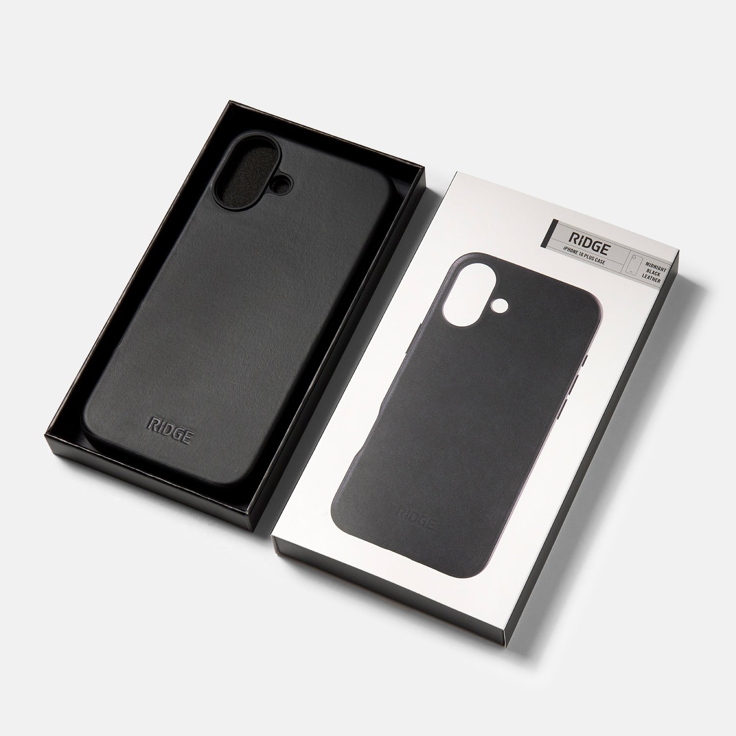 Everyday Phone Case - iPhone 16 Plus - Midnight Black Leather